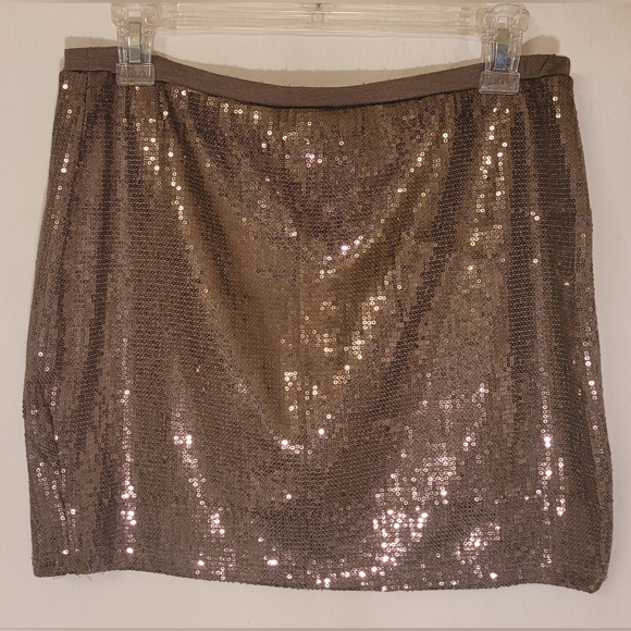 Skirt - Picture 2 of 3